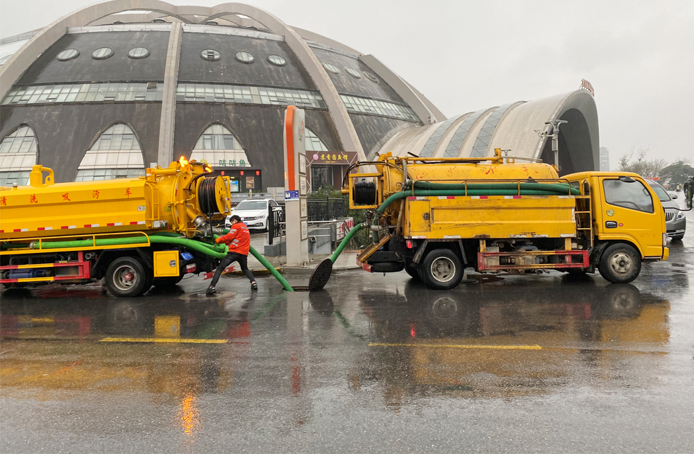 271陈店村商场管道清淤